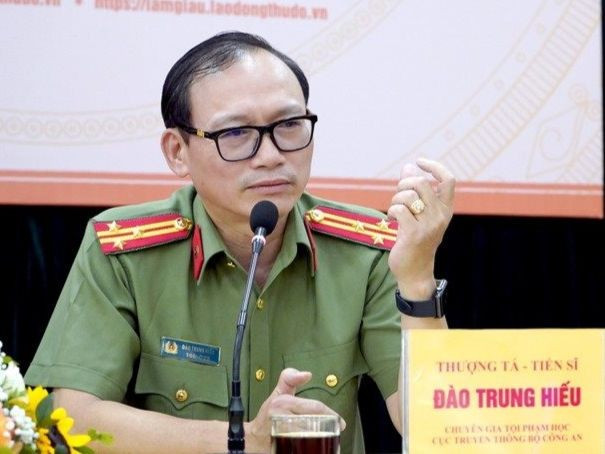 Tiến sĩ Đào Trung Hiếu. Tiến sĩ Đào Trung Hiếu.