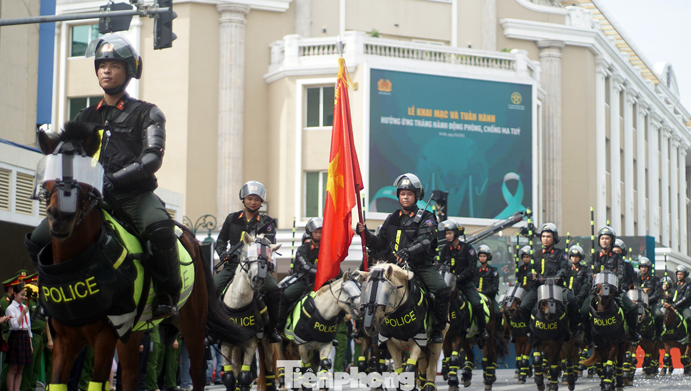 Lực lượng Cảnh sát cơ động kỵ binh. Ảnh: Thanh Hà Lực lượng Cảnh sát cơ động kỵ binh. Ảnh: Thanh Hà