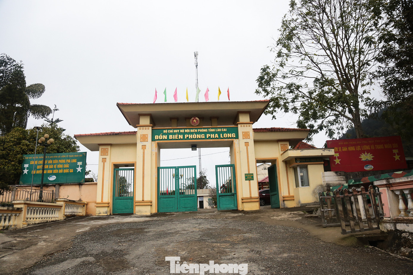 Đồn Biên phòng Pha Long (Mường Khương, Lào Cai) được thành lập ngày 19/5/1959. Theo tài liệu Biên phòng, Đồn Biên phòng Pha Long là điểm bị quân địch tập kích mạnh trong các ngày từ 17/2 đến 20/2/1979.