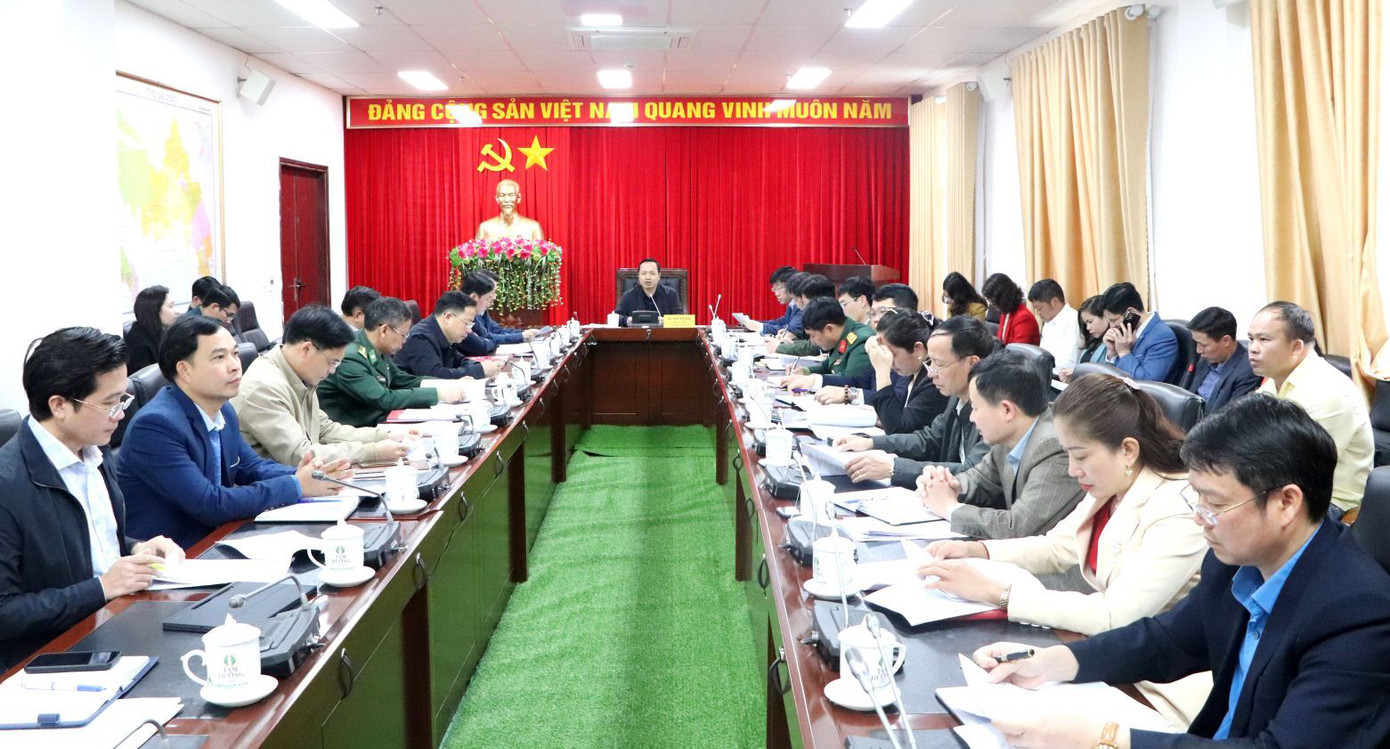 Quang cảnh cuộc họp. Quang cảnh cuộc họp.