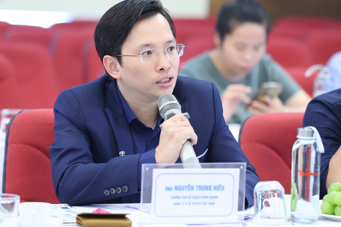 Ông Nguyễn Trung Hiếu - Trưởng ban Kế hoạch kinh doanh - công ty Ô tô Toyota Việt Nam. Ông Nguyễn Trung Hiếu - Trưởng ban Kế hoạch kinh doanh - công ty Ô tô Toyota Việt Nam.