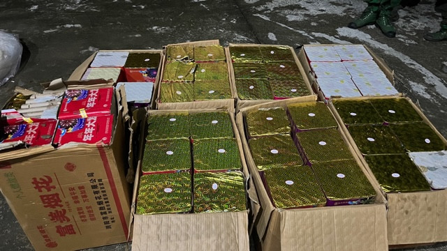 Số pháo lậu gần 170 kg.