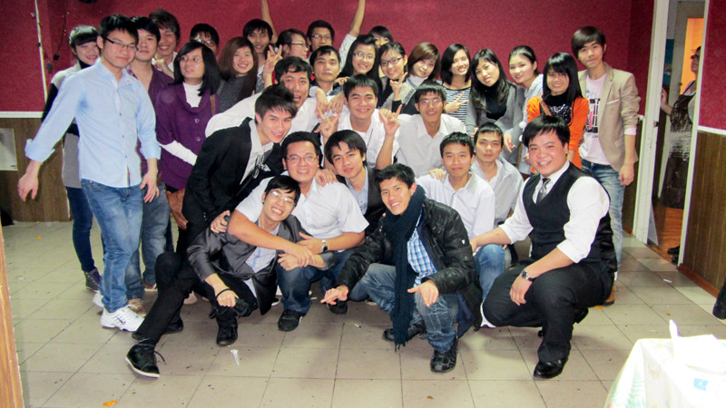 Cùng chụp ảnh lưu niệm