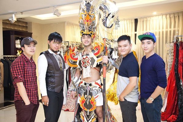 Hotboy Hữu Vi khoe bụng 6 múi, dự thi Mister Global ảnh 8