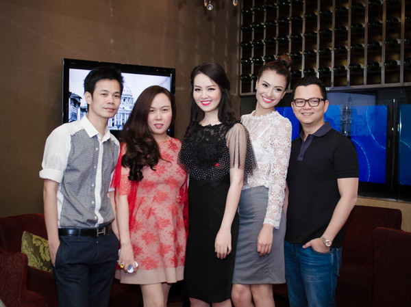 Hồng Quế sexy với váy ren, khoe thân hình mảnh mai ảnh 12