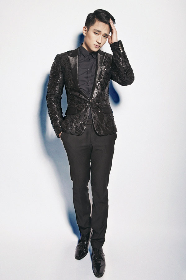 Hotboy Hữu Vi khoe bụng 6 múi, dự thi Mister Global ảnh 1