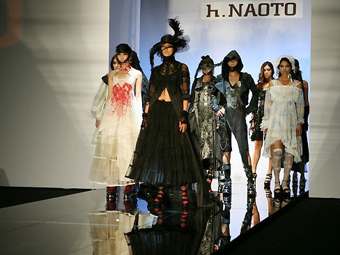 Bộ sưu tập thời trang tham dự của Nhật Bản