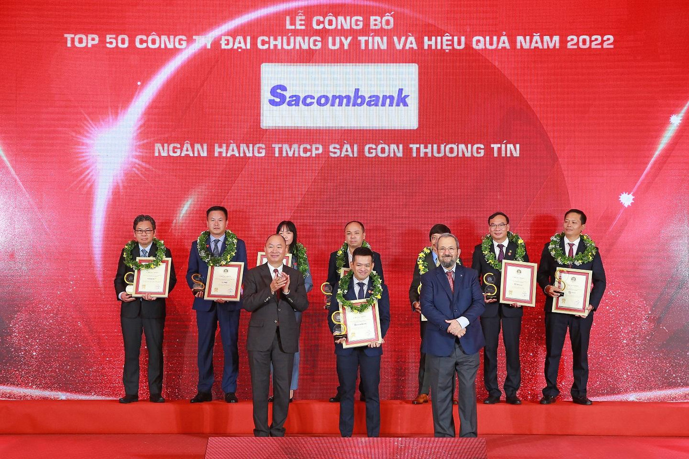 Top 50 Công ty Đại chúng Uy tín và Hiệu quả năm 2022
