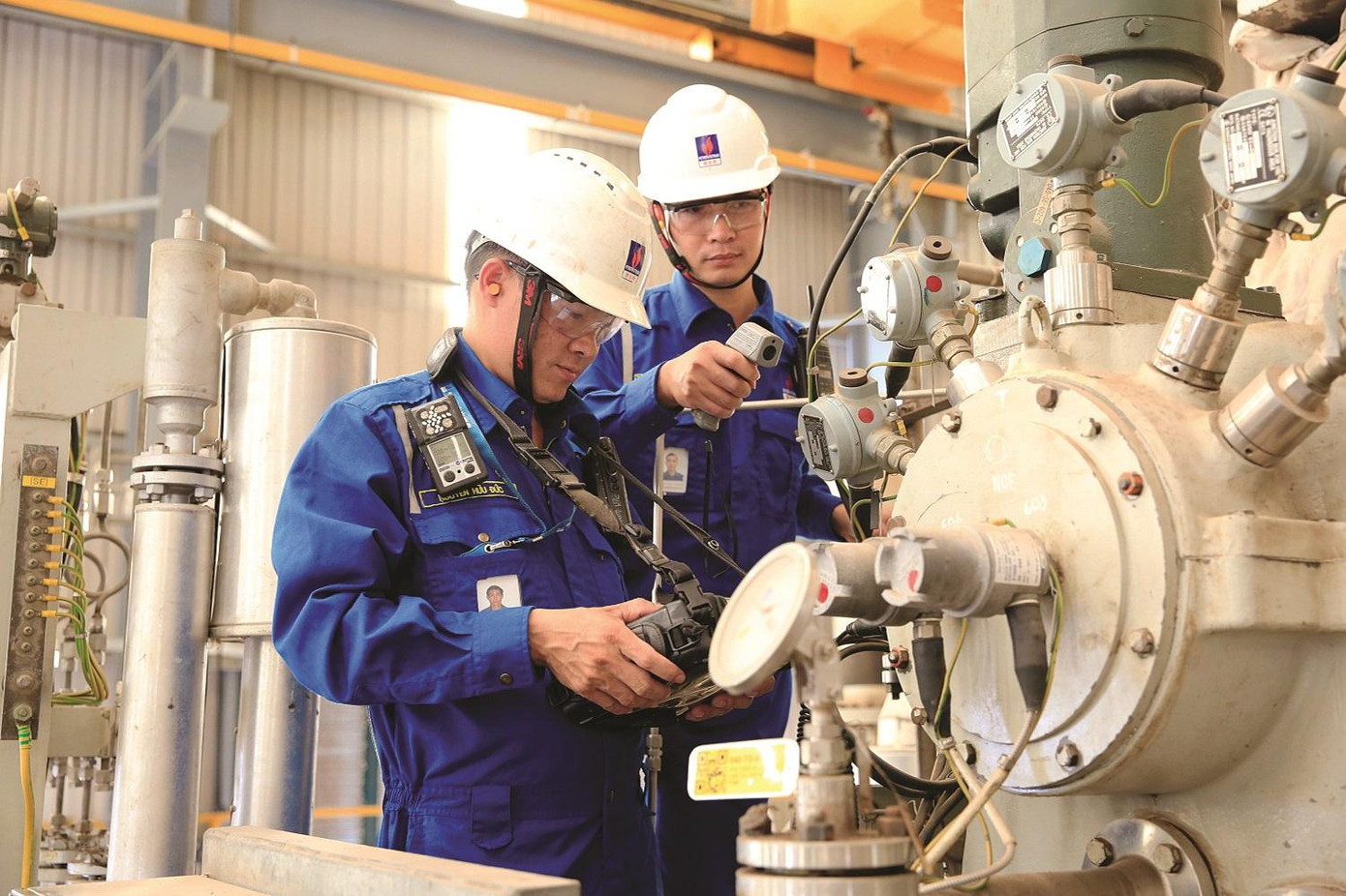 Người lao động nhà máy Lọc hóa dầu Bình Sơn Người lao động nhà máy Lọc hóa dầu Bình Sơn