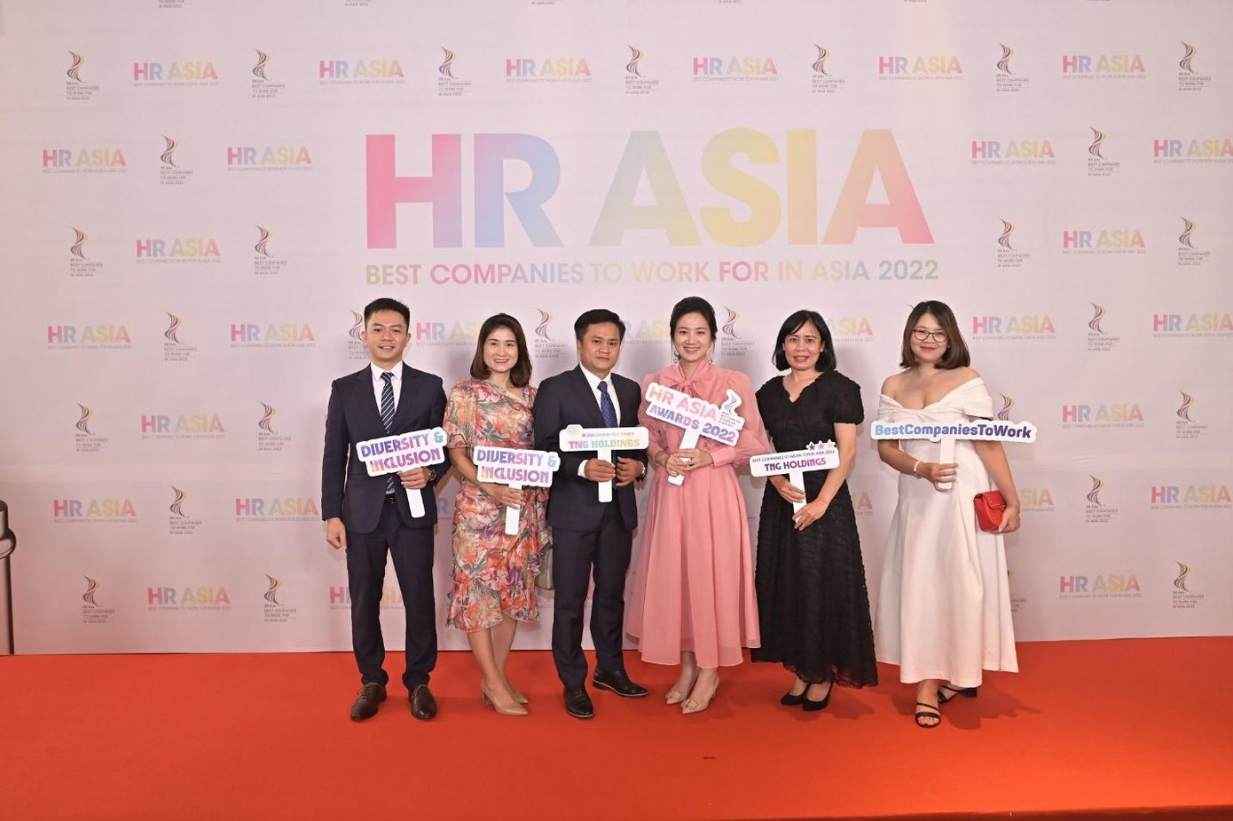Lần thứ hai liên tiếp, TNG Holdings Vietnam tham gia và được trao giải thưởng “Nơi làm việc tốt nhất Châu Á”