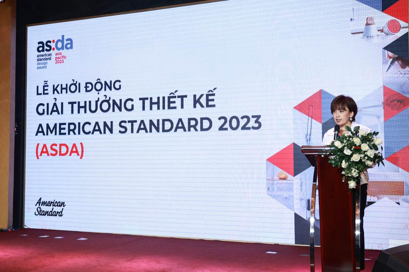 Đại diện thương hiệu American Standard, bà Toshie Takahashi, Giám đốc Marketing Công ty LIXIL Việt Nam phát biểu tại sự kiện