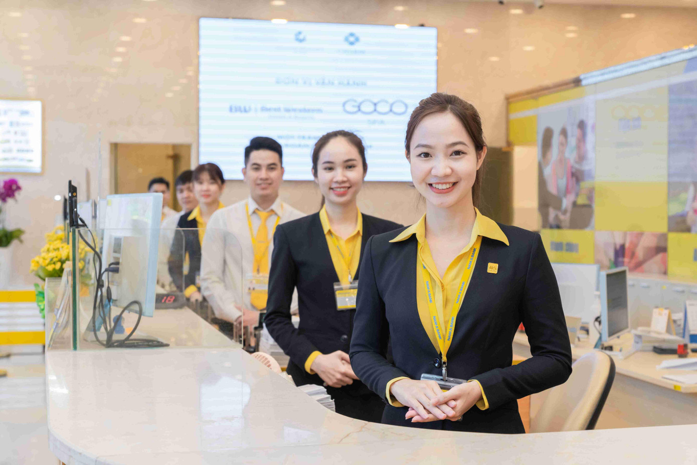 Nam A Bank đang từng bước xây dựng đội ngũ nhân sự đạt chuẩn theo mô hình 3C: “Chuẩn năng lực – Chủ công nghệ - Chọn sống xanh” Nam A Bank đang từng bước xây dựng đội ngũ nhân sự đạt chuẩn theo mô hình 3C: “Chuẩn năng lực – Chủ công nghệ - Chọn sống xanh”