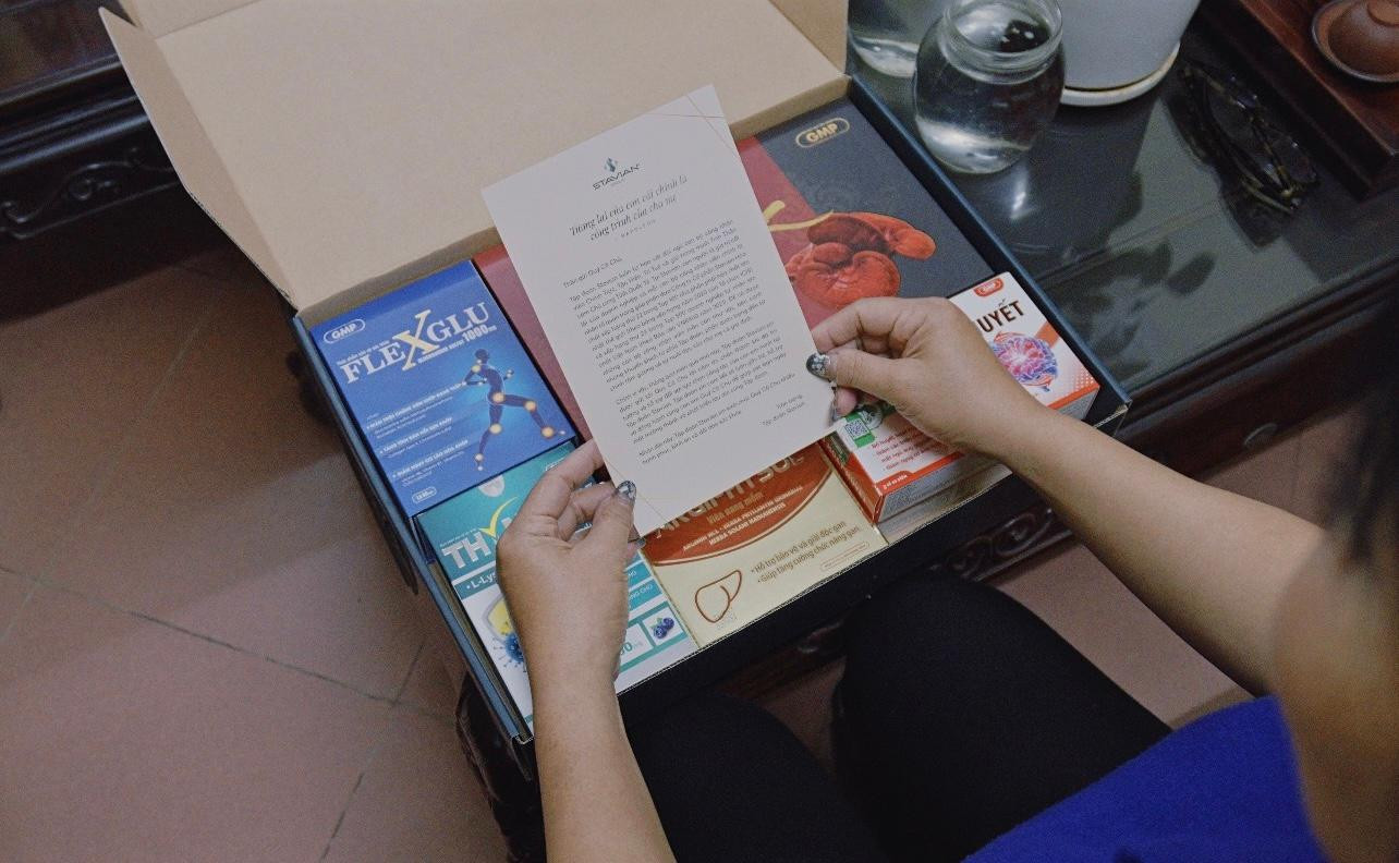 Hàng năm, Tập đoàn Stavian luôn có chương trình quan tâm tới người thân của CBNV, giúp họ thêm phần tin tưởng và gắn bó với tổ chức.