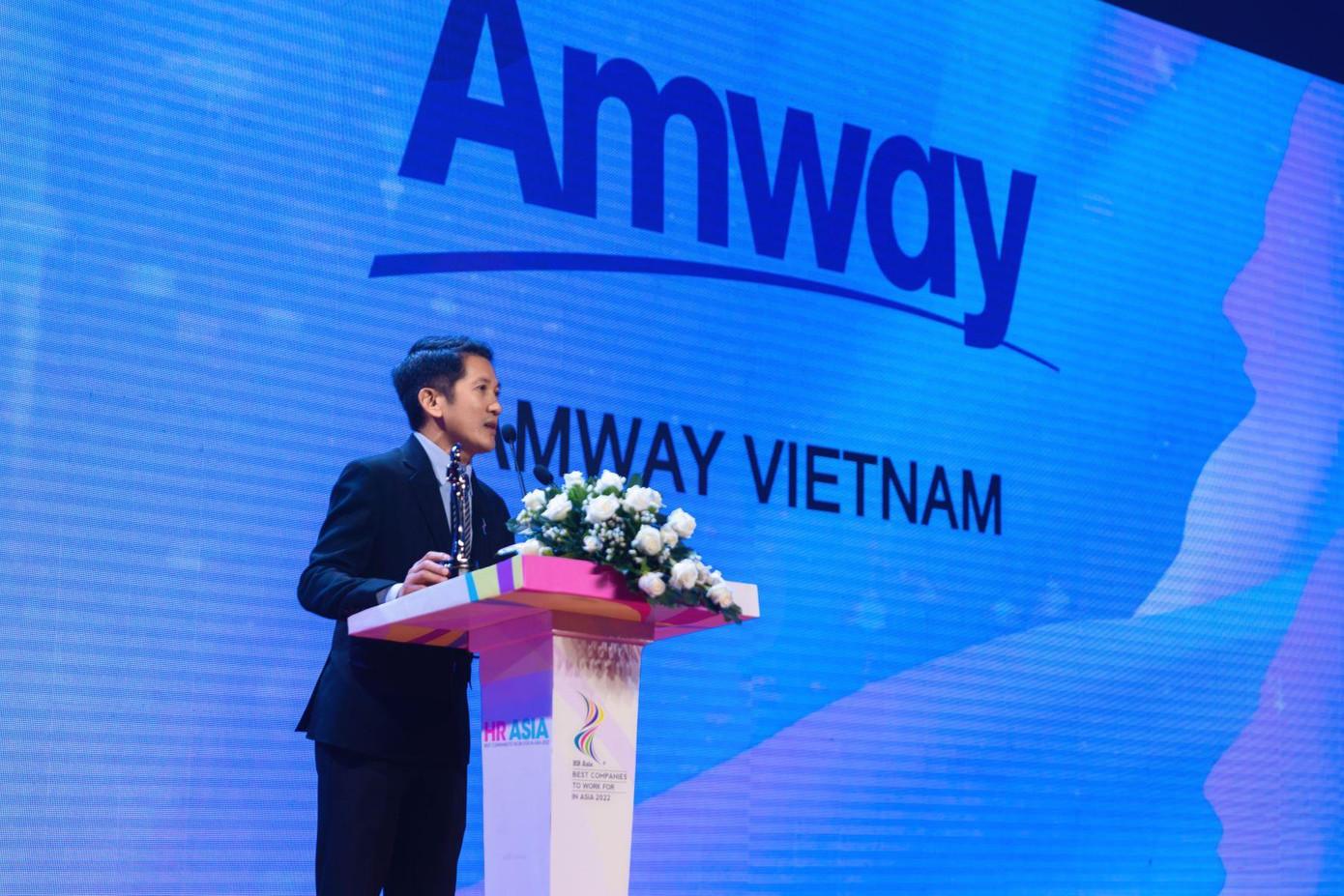 "Giải thưởng này là sự ghi nhận cho sự nỗ lực và cố gắng của tập thể nhân viên Amway Việt Nam, những Amwayers đã và đang cống hiến hết mình cho những mục tiêu thành công chung của tập thể" - Ông Huỳnh Thiên Triều - Tổng Giám Đốc Amway Việt Nam. "Giải thưởng này là sự ghi nhận cho sự nỗ lực và cố gắng của tập thể nhân viên Amway Việt Nam, những Amwayers đã và đang cống hiến hết mình cho những mục tiêu thành công chung của tập thể" - Ông Huỳnh Thiên Triều - Tổng Giám Đốc Amway Việt Nam.