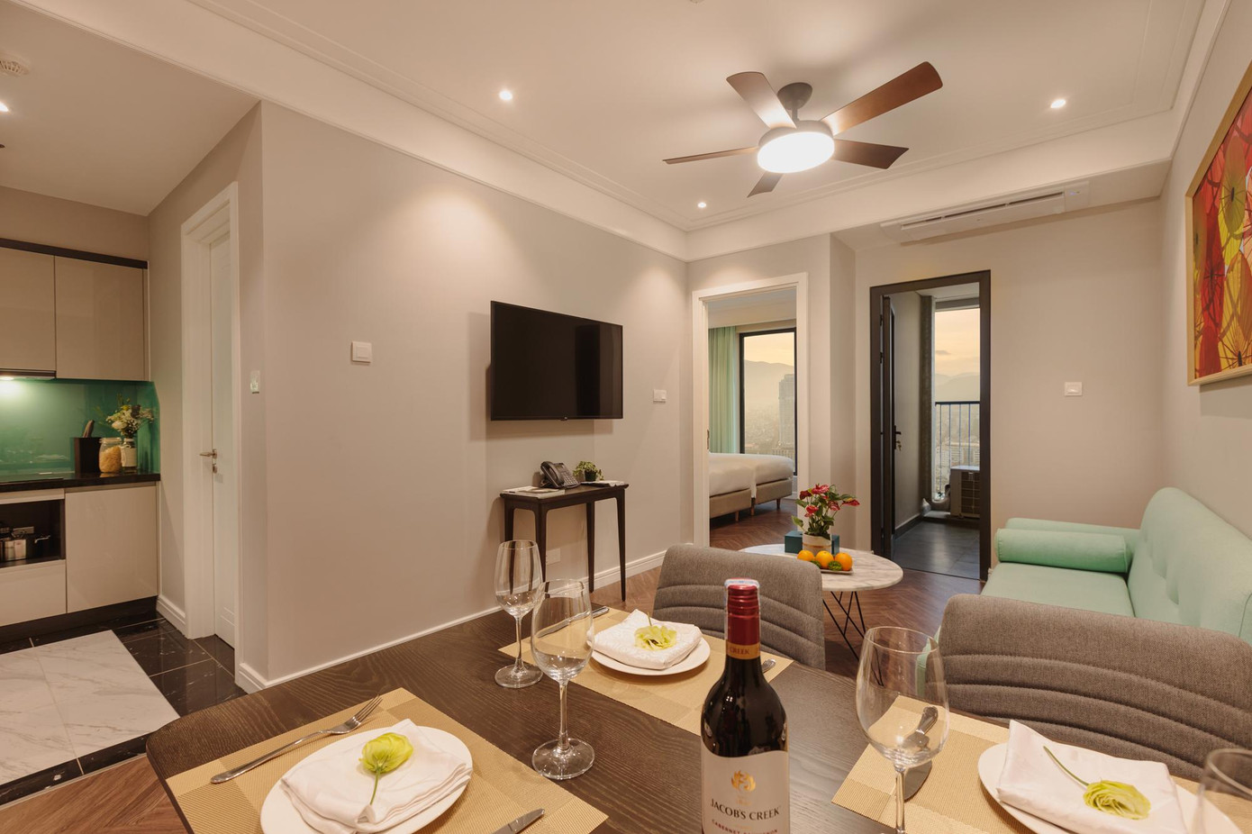 Altara Residences chiều chuộng cảm xúc mỗi chủ nhân với không gian thoáng rộng, view biển Quy Nhơn Altara Residences chiều chuộng cảm xúc mỗi chủ nhân với không gian thoáng rộng, view biển Quy Nhơn