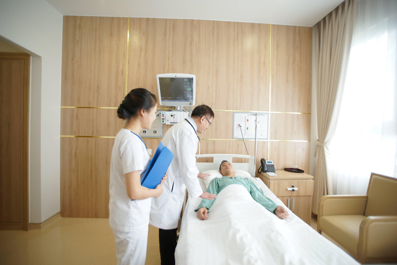 Lấy khách hàng làm trung tâm – Vinmec đã và đang đạt được những thành tựu rất đáng ghi nhận trong cả 2 mũi nhọn: phát triển chất lượng chuyên môn và hoàn thiện bộ máy quản trị sau 1 thập kỷ xây dựng và phát triển