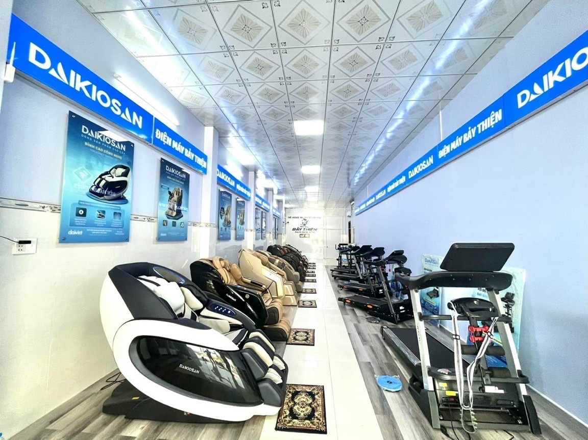 Toàn bộ các dòng ghế massage, máy chạy bộ Daikiosan đều được trưng bày, bán tại Điện máy Bảy Thiện