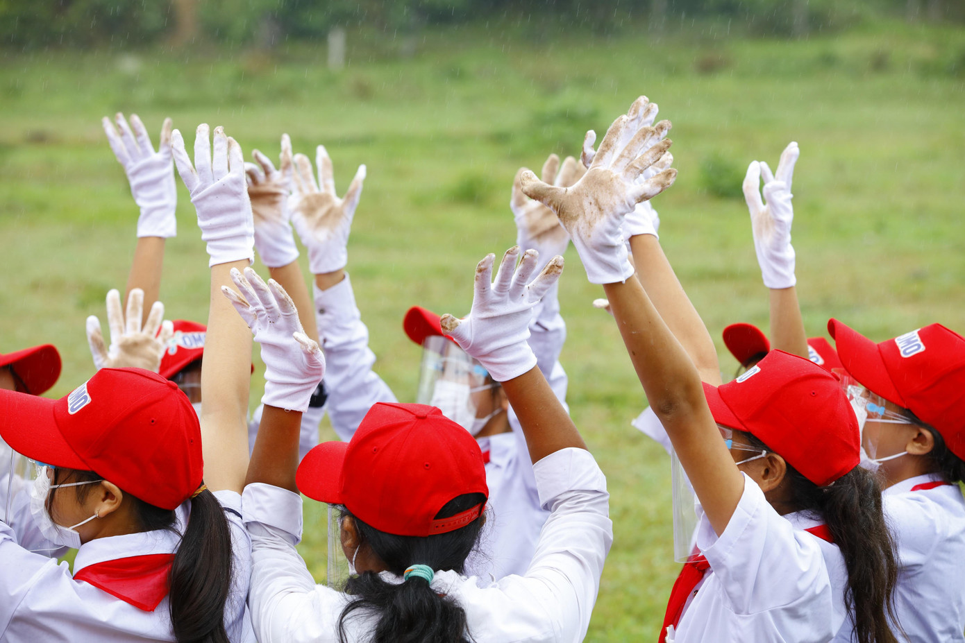 OMO mong muốn thông qua các hoạt động truyền tải được nguồn cảm hứng tích cực để các bạn trẻ trồng cây gây rừng bảo vệ nơi cư trú của mọi sinh vật OMO mong muốn thông qua các hoạt động truyền tải được nguồn cảm hứng tích cực để các bạn trẻ trồng cây gây rừng bảo vệ nơi cư trú của mọi sinh vật