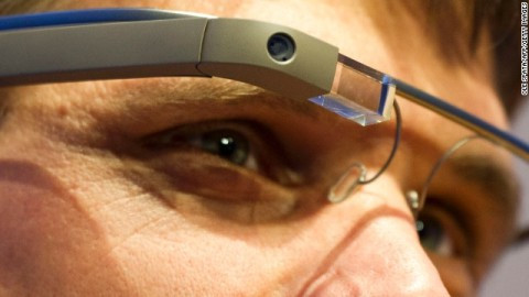Người khổng lồ Google “ém hàng” con cưng Google Glass, chờ tỏa sáng trong năm 2014. Người khổng lồ Google “ém hàng” con cưng Google Glass, chờ tỏa sáng trong năm 2014