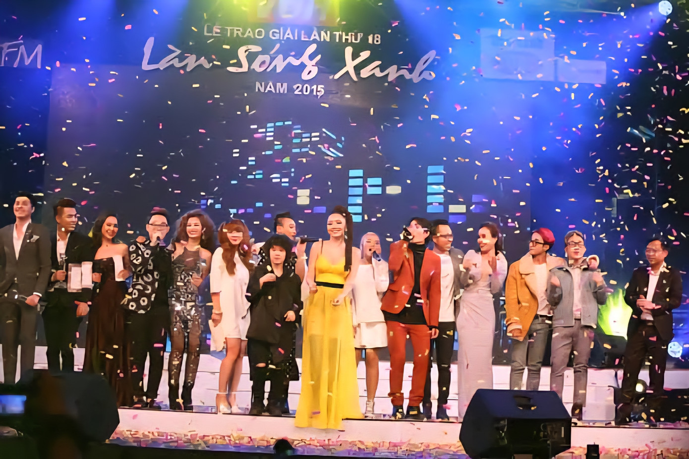Tóc Tiên, Sơn Tùng M-TP cùng nhiều nghệ sĩ trẻ khác từng đứng trên sân khấu Lan Anh - nơi nâng bước nhiều thế hệ nghệ sĩ trưởng thành cùng nhạc Việt. Ảnh: Làn Sóng Xanh.