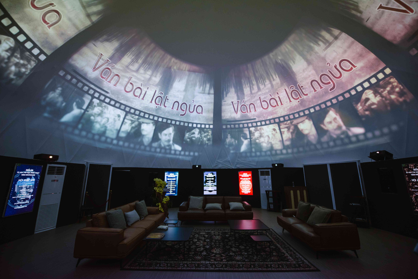 Công nghệ 360 độ, hiệu ứng âm thanh - ánh sáng tương tác và AR/VR tại TỎA.