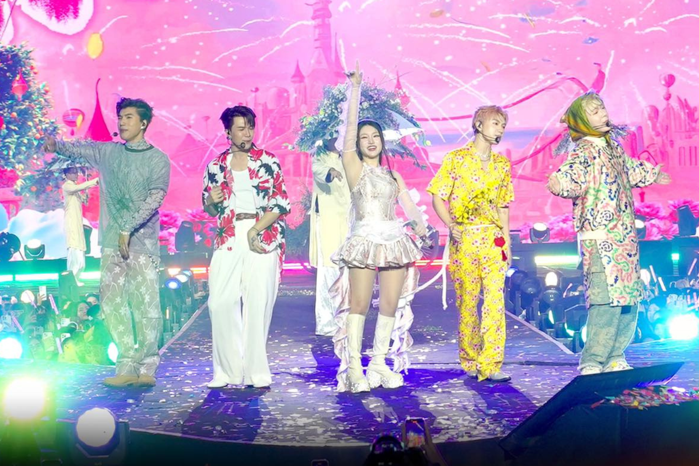 Phiên bản &quot;full secret&quot; của túi mù nhà Ngáo Ngơ khiến fan như rơi vào &quot;mê cung&quot;, chọn cái nào cũng sợ bỏ lỡ điều bất ngờ. - Ảnh: BTC.