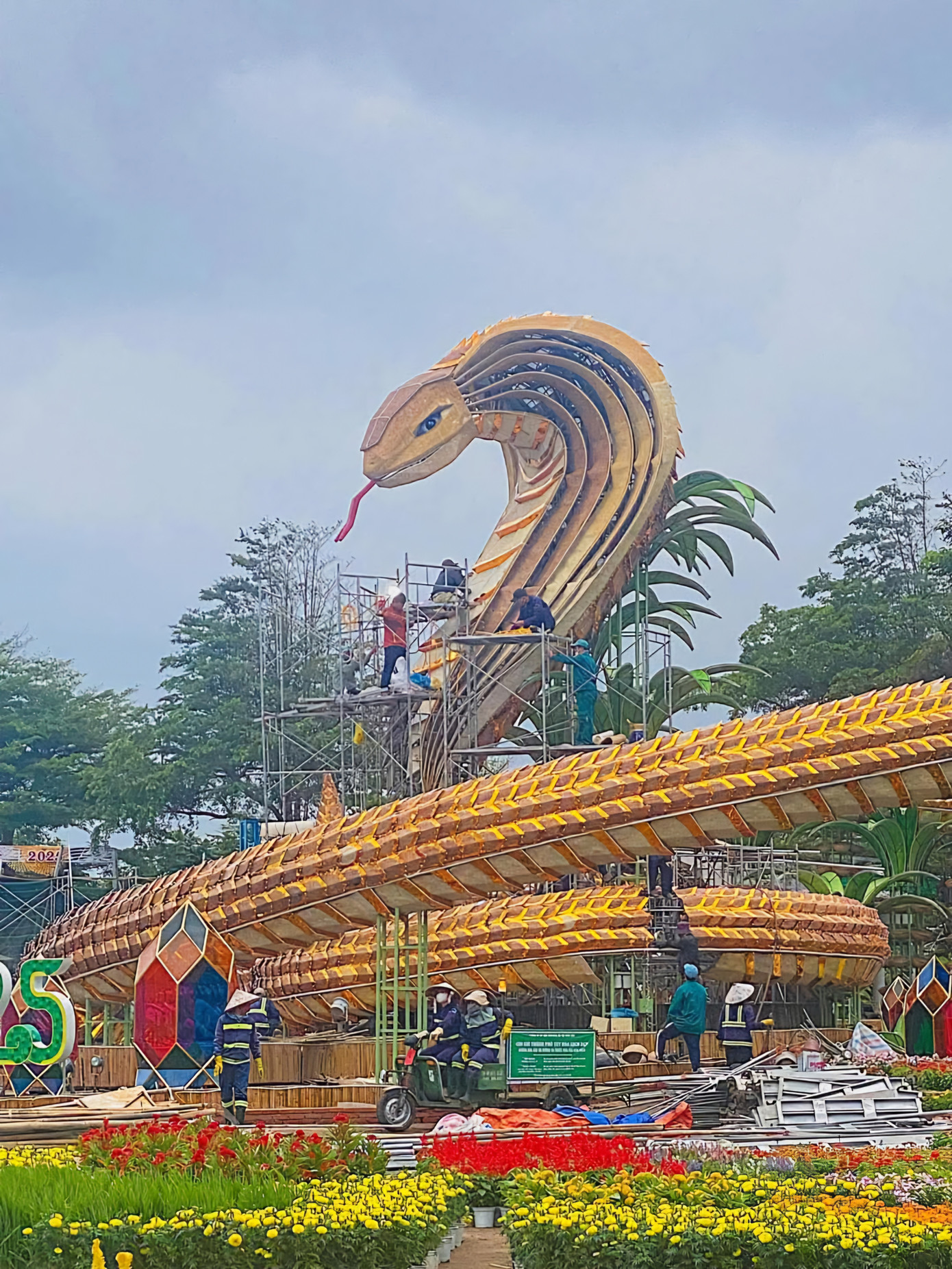 Linh vật thứ 2 của Phú Yên "khoe sắc" tại đường Điện Biên Phủ (TP Tuy Hòa), độ hoành tráng miễn bàn! - Ảnh: Dân Phú Yên. Linh vật thứ 2 của Phú Yên "khoe sắc" tại đường Điện Biên Phủ (TP Tuy Hòa), độ hoành tráng miễn bàn! - Ảnh: Dân Phú Yên.