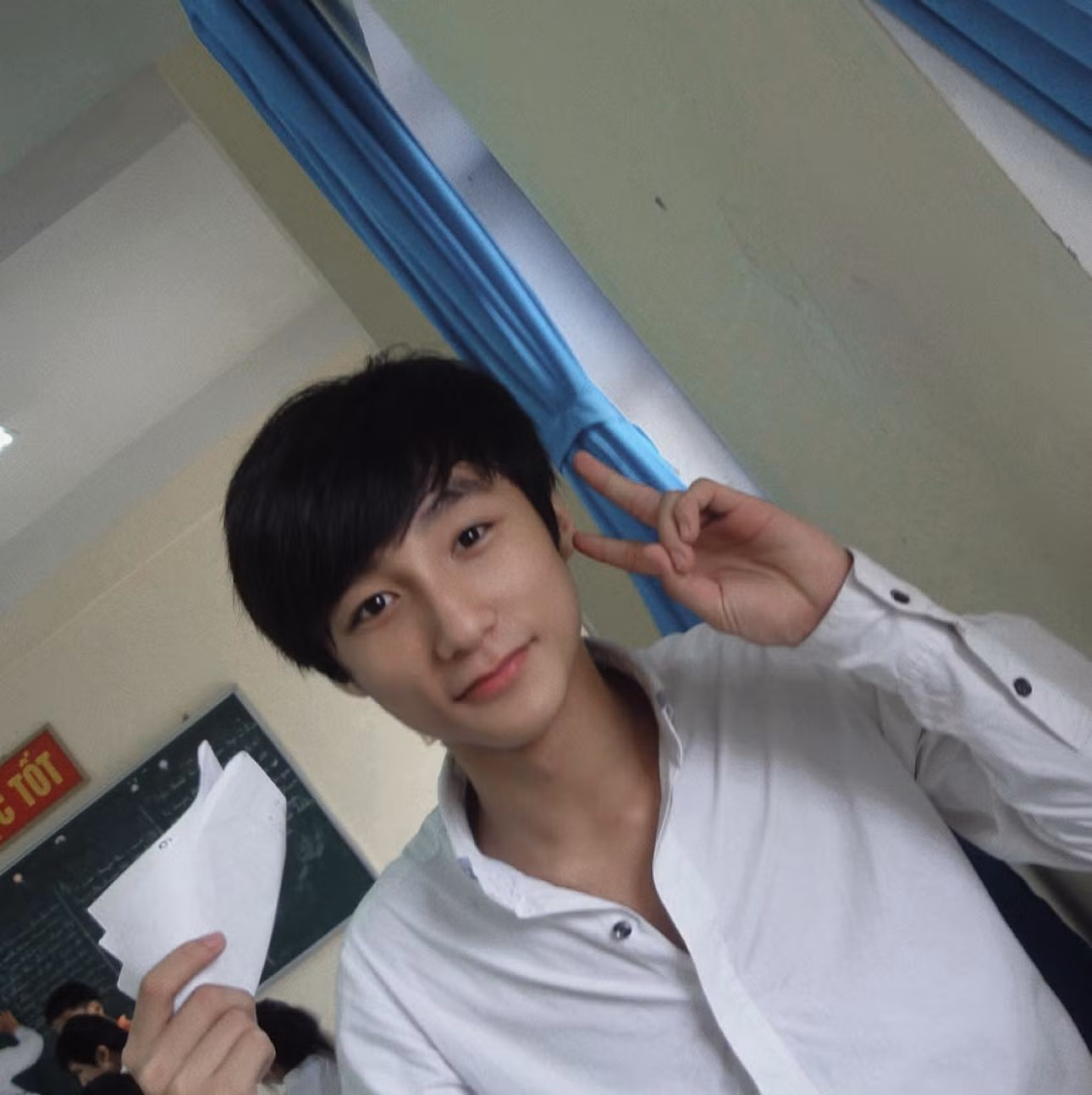 "Đúng là ai cũng phải bắt đầu từ đâu đó", một fan bình luận về hành trình thực hiện ước mơ của Sơn Tùng M-TP.
