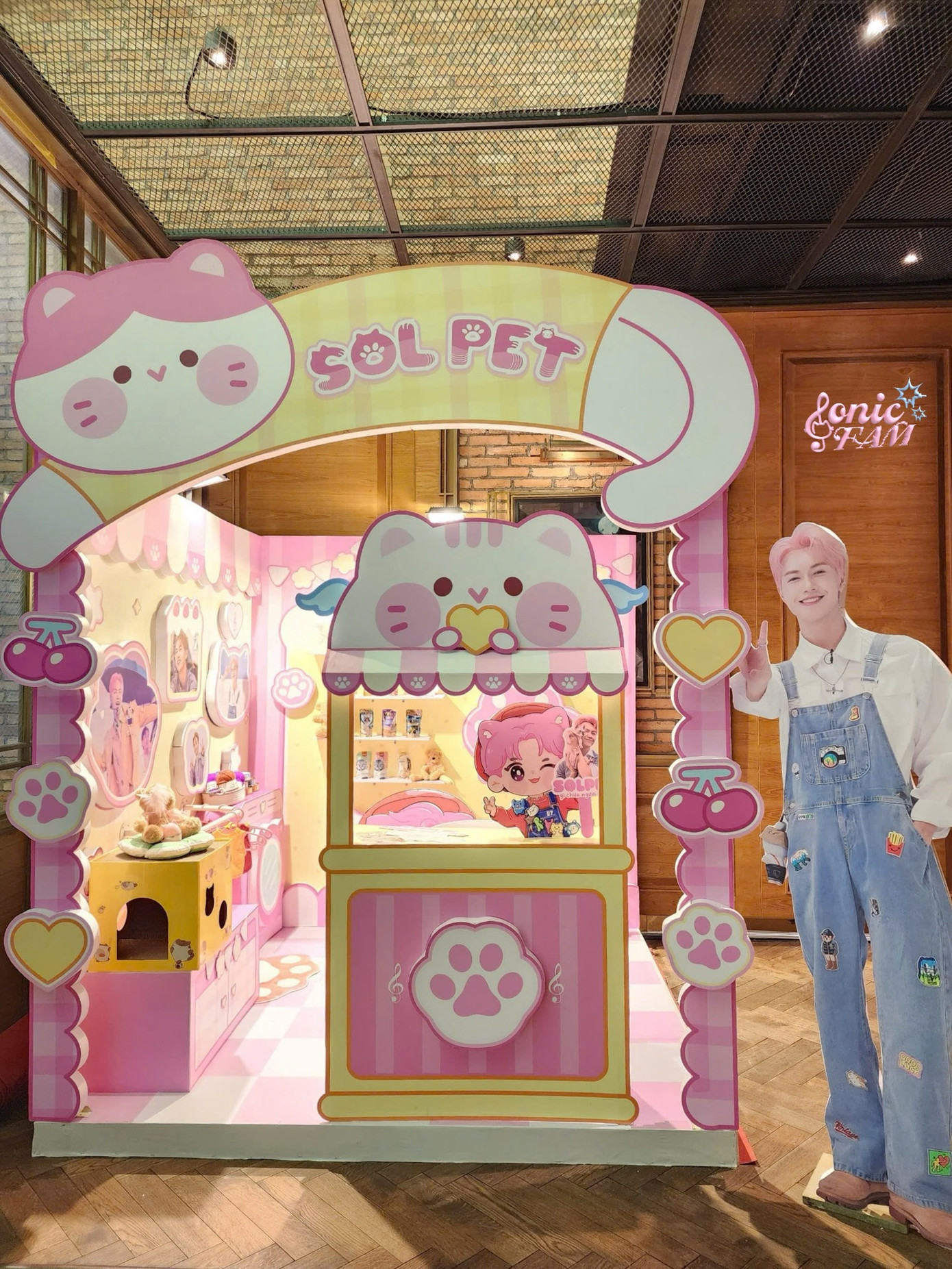 Hàng "tươi không cần tưới" vừa lộ diện khiến nhiều SONIC mắt tròn mắt dẹt. - Ảnh: dangmeow_.