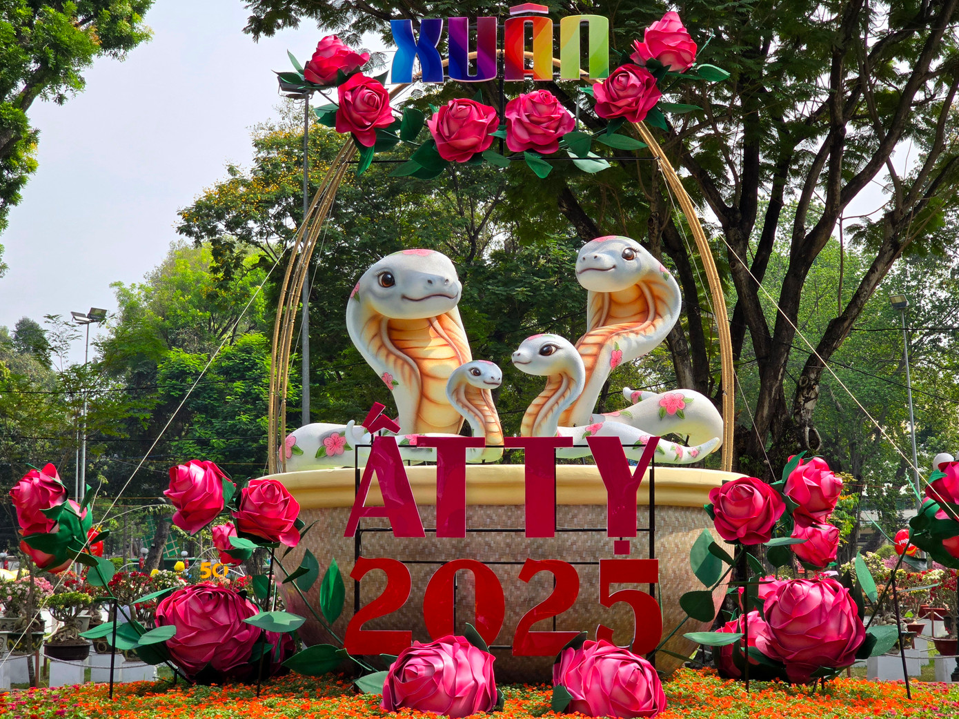 Đại gia đình &quot;bé Na&quot; xin được cúi đầu gửi lời chào thân ái đến toàn thể quý cô bác anh chị và các bạn!