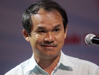 Giá cổ phiếu HAG tăng 10.58% trong năm 2013 đã khiến tài sản của ông Đức tăng 906 tỷ đồng. Bài viết: http://news.zing.vn/10-dai-gia-giau-nhat-san-chung-khoan-nam-2013-post380187.html Nguồn Zing News 