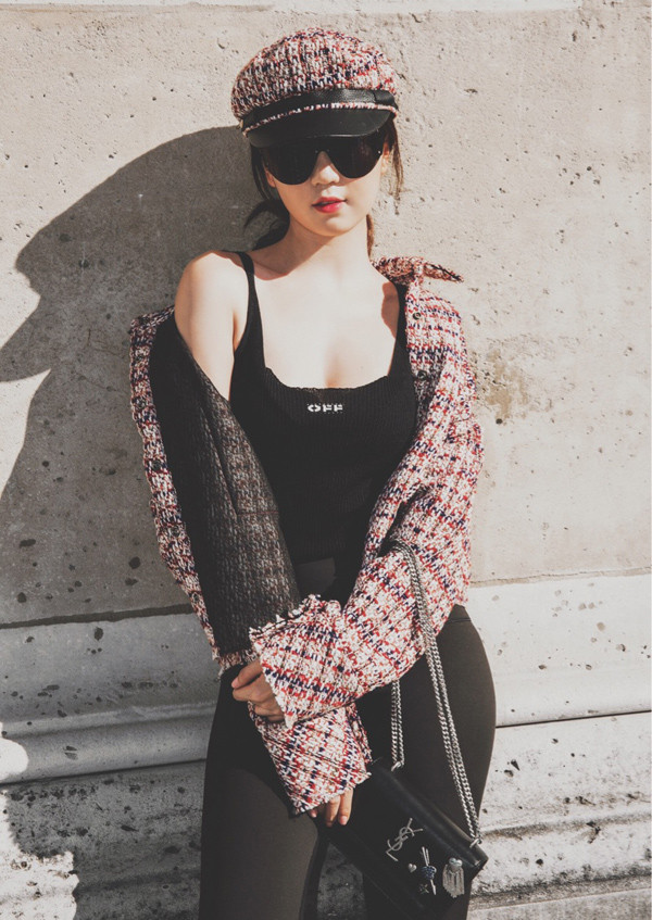 MV 'Như lời đồn': Hổng có gì để mặc? ảnh 3