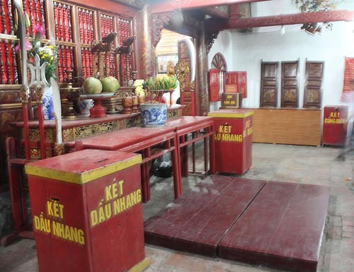 Tiền công đức: Khó nhưng không thể không quản ảnh 2