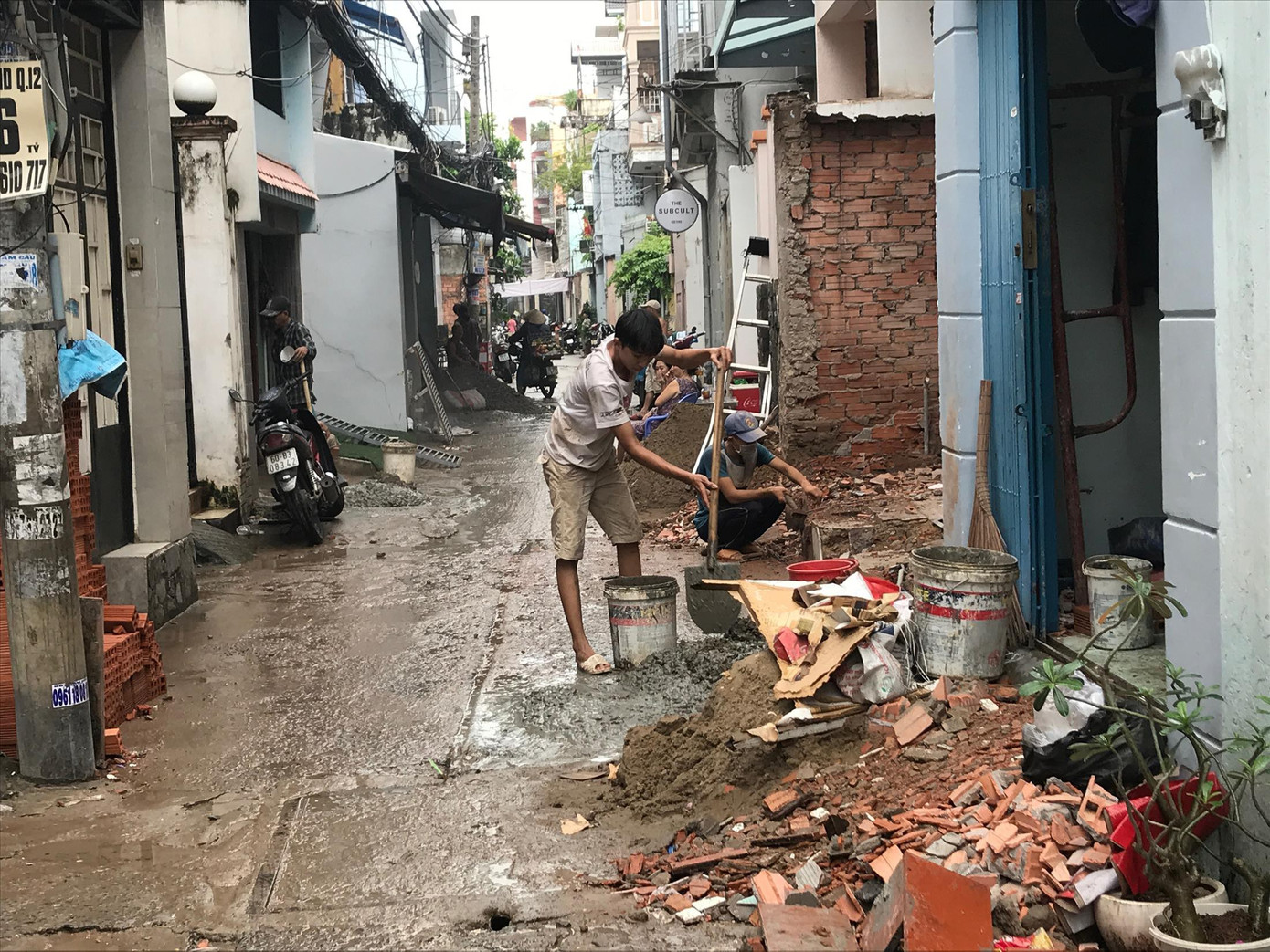 TP Hồ Chí Minh: Hiến đất 'vàng' mở rộng hẻm ảnh 1