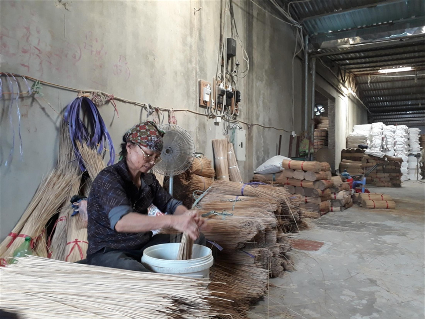 Làng hương lao đao ảnh 1