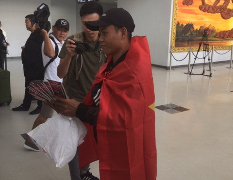 Vé trận Lào – Việt Nam ở AFF Cup: Giá rẻ giật mình ảnh 2