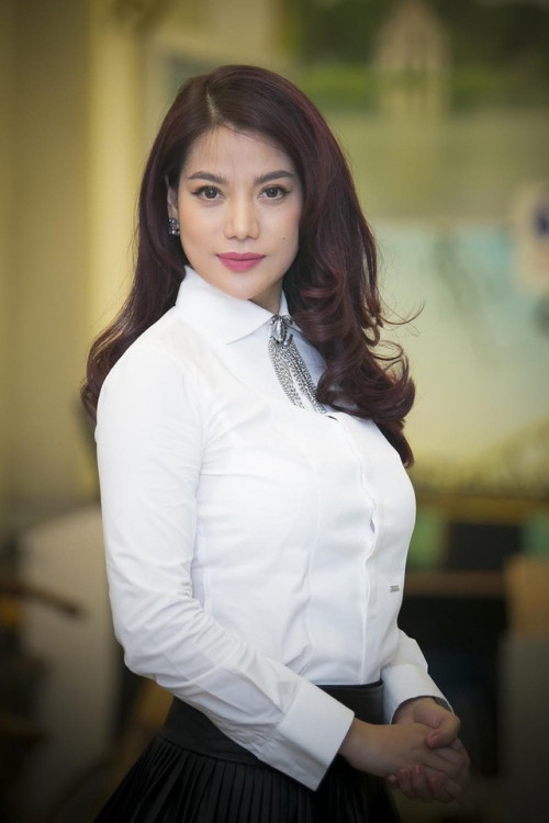 Showbiz 10/2: Trương Ngọc Ánh nén đau quay cảnh cuối để về chịu tang bố ảnh 4