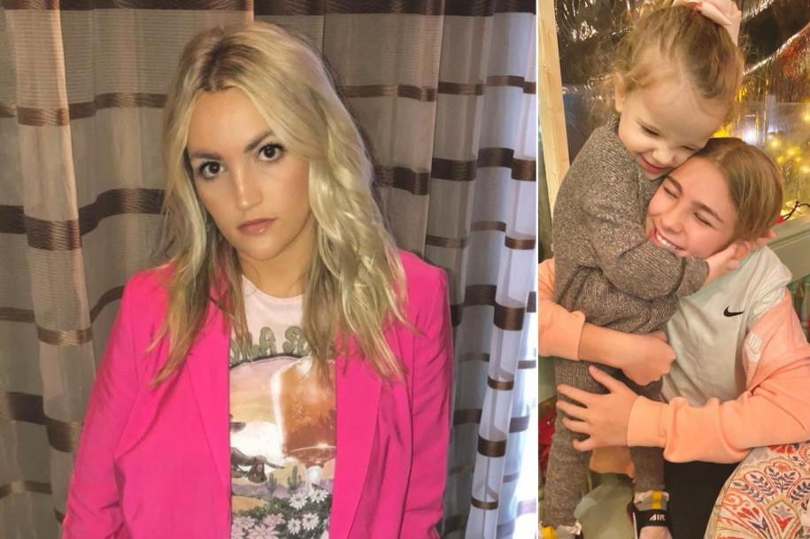 Jamie Lynn bức xúc vì hai con gái bị dọa giết vì ồn ào quyền bảo hộ của Britney. Jamie Lynn bức xúc vì hai con gái bị dọa giết vì ồn ào quyền bảo hộ của Britney.