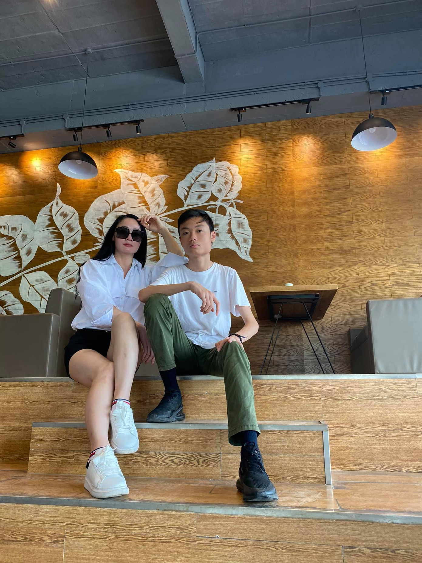 Quách Thu Phương và con trai