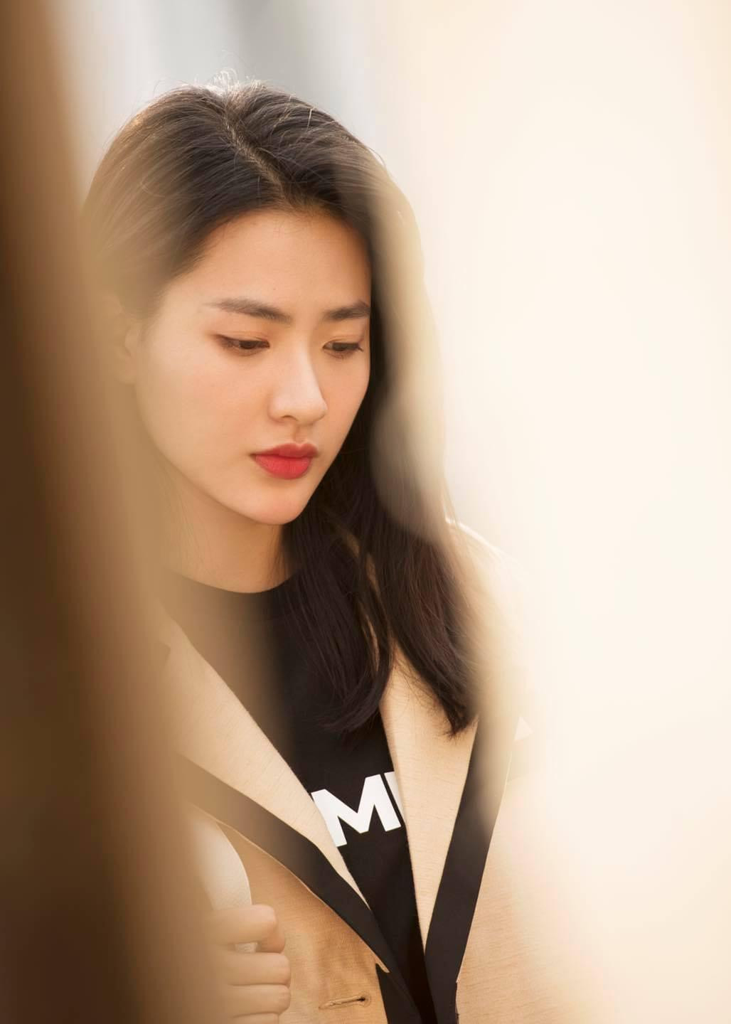 Vẻ đẹp đậm chất ngôn tình của Trúc