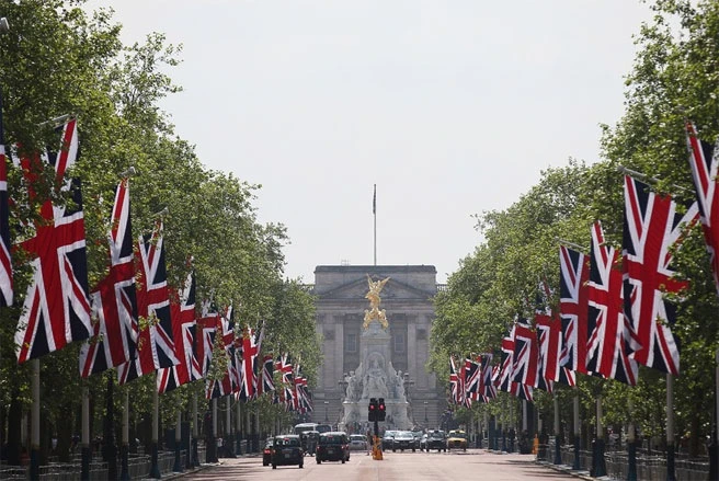 Có 900 tỷ USD tài sản nước ngoài được cất giữ ở Anh