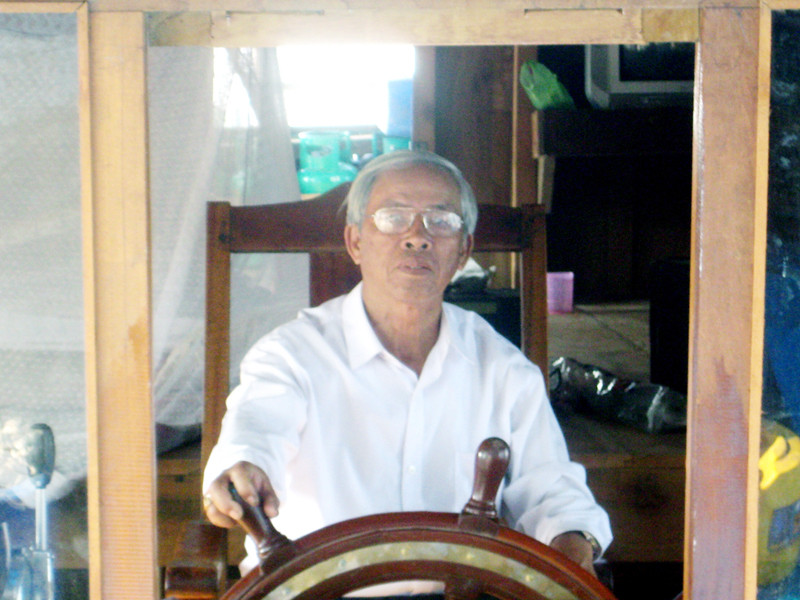 Ông Trần Ban là người cầm bánh lái đầu tiên của tàu khủng