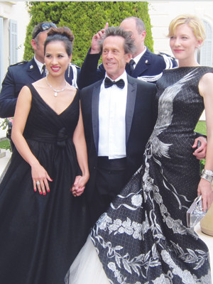 Từ trái qua: Châu Giang, Brian Grazer và nữ diễn viên Blanchett. Ảnh do nhân vật cung cấp. Từ trái qua: Châu Giang, Brian Grazer và nữ diễn viên Blanchett. Ảnh do nhân vật cung cấp