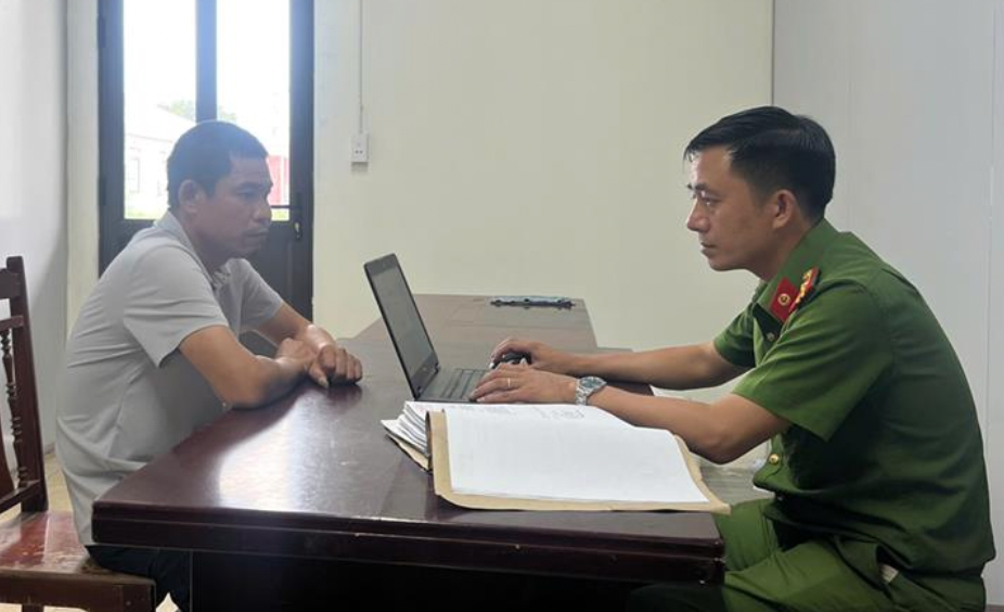 Trịnh Đình Hiếu - chủ hộ kinh doanh thu mua phế liệu.