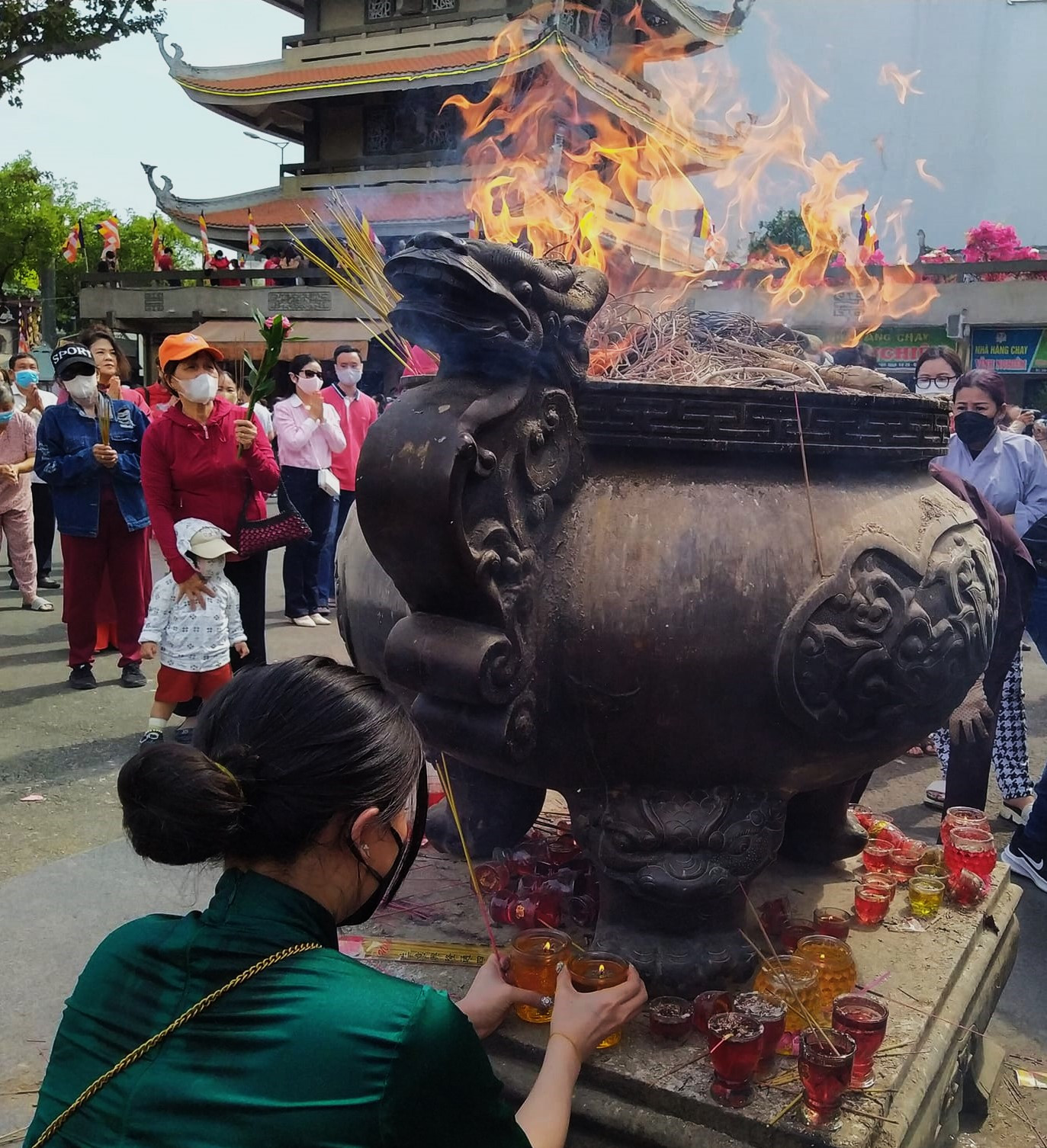 Năm 2023 được xem là năm bản lề với nhiều dấu mốc phát triển. Người dân cả nước mong muốn và kỳ vọng năm Quý Mão 2023 nền kinh tế sẽ vượt qua khó khăn, thách thức; đất nước sẽ có nhiều bước tiến mới, mở ra những trang sử mới vẻ vang trong quá trình phát triển. Năm 2023 được xem là năm bản lề với nhiều dấu mốc phát triển. Người dân cả nước mong muốn và kỳ vọng năm Quý Mão 2023 nền kinh tế sẽ vượt qua khó khăn, thách thức; đất nước sẽ có nhiều bước tiến mới, mở ra những trang sử mới vẻ vang trong quá trình phát triển.