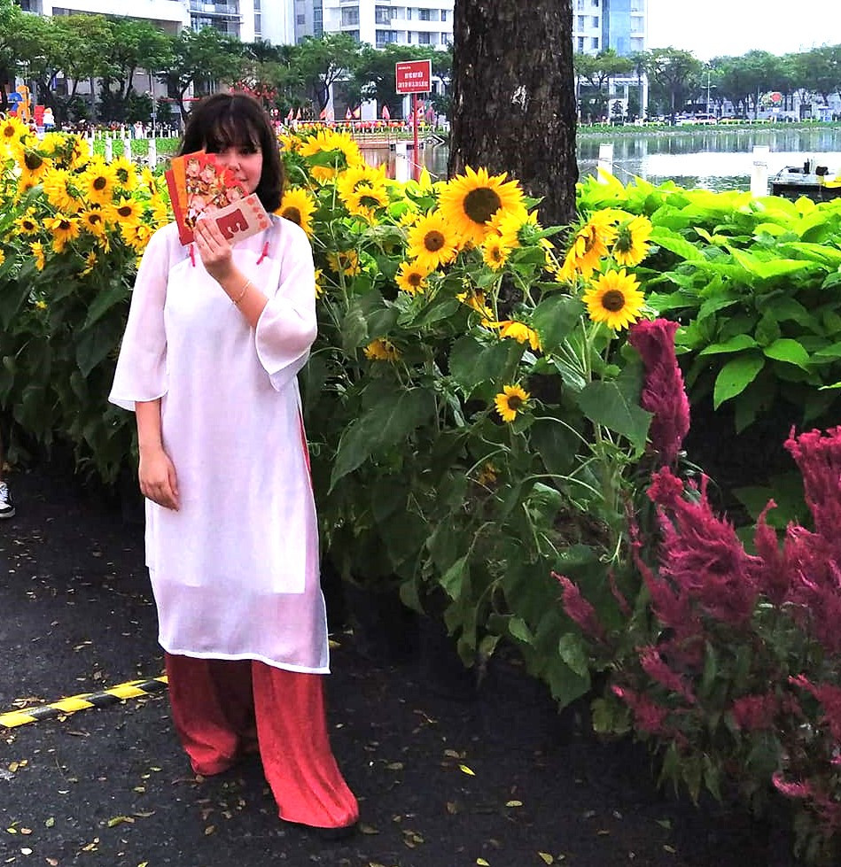 Được lì xì khi ăn Tết Việt Được lì xì khi ăn Tết Việt