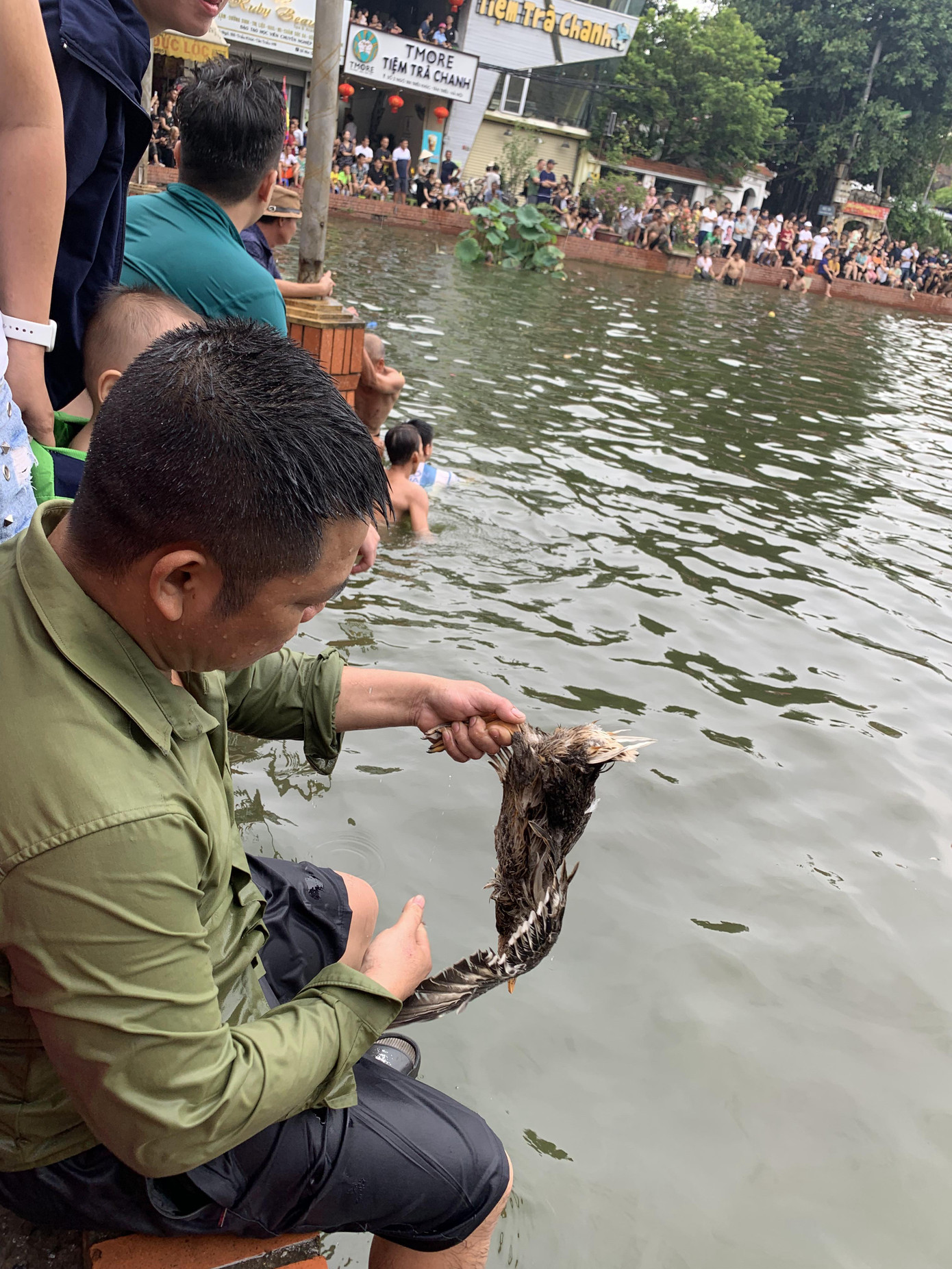 Và đây là phần thưởng anh giành được.