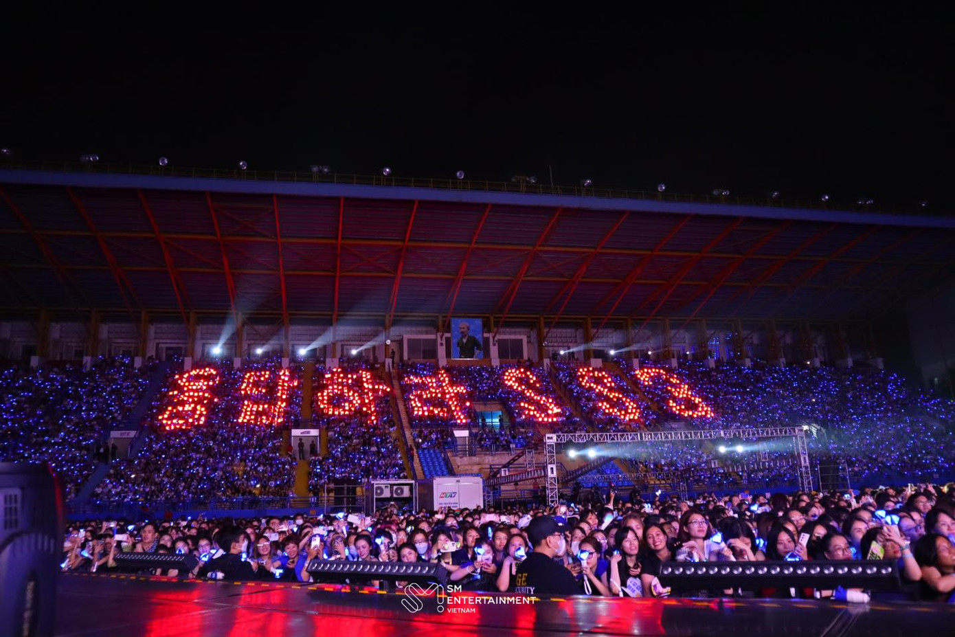 Project của E.L.F Việt Nam dành tặng cho Super Junior tại concert tối qua. Project của E.L.F Việt Nam dành tặng cho Super Junior tại concert tối qua.