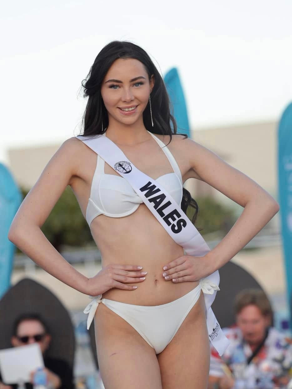 Việt Nam từng đăng quang Hoa hậu Liên lục địa 2022 với thành tích của người đẹp Lê Nguyễn Bảo Ngọc. Năm nay, Bùi Khánh Linh được nhiều diễn đàn sắc đẹp dự đoán giành thành tích cao.