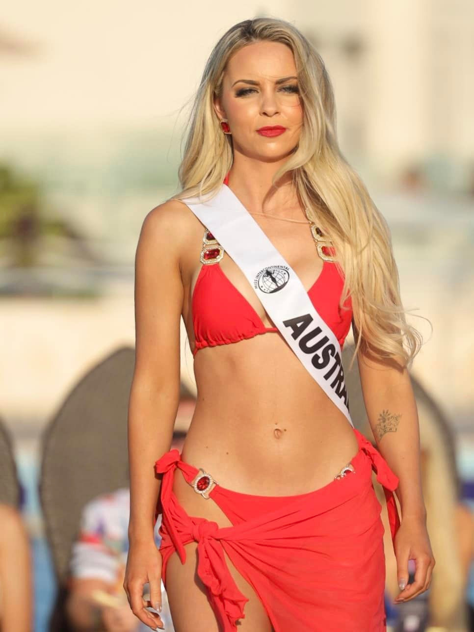 Hoa hậu Liên lục địa là cuộc thi sắc đẹp quốc tế lâu đời nhằm tôn vinh sắc đẹp, tài năng, trí tuệ và quảng bá văn hóa, hình ảnh các quốc gia.